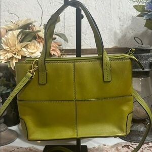 Etienne Aigner Green Crossbody Bag with Sleek Design and Comfortable Strap